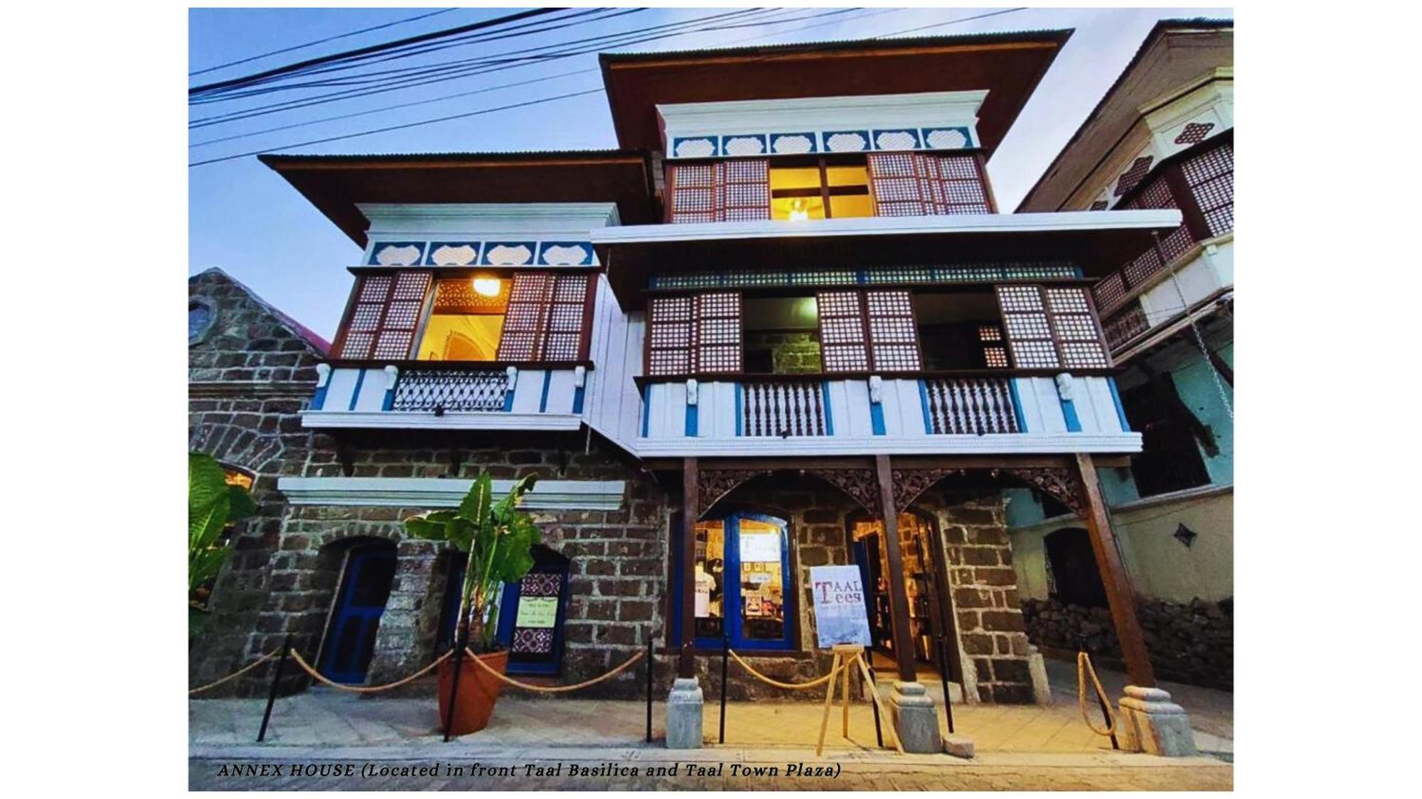 Paradores Del Castillo Taal Exterior foto